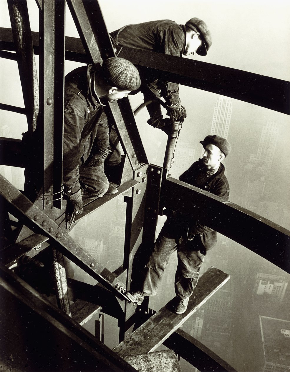 A kikötőárboc tetején, Empire State Building alkotó: Lewis Wickes Hine