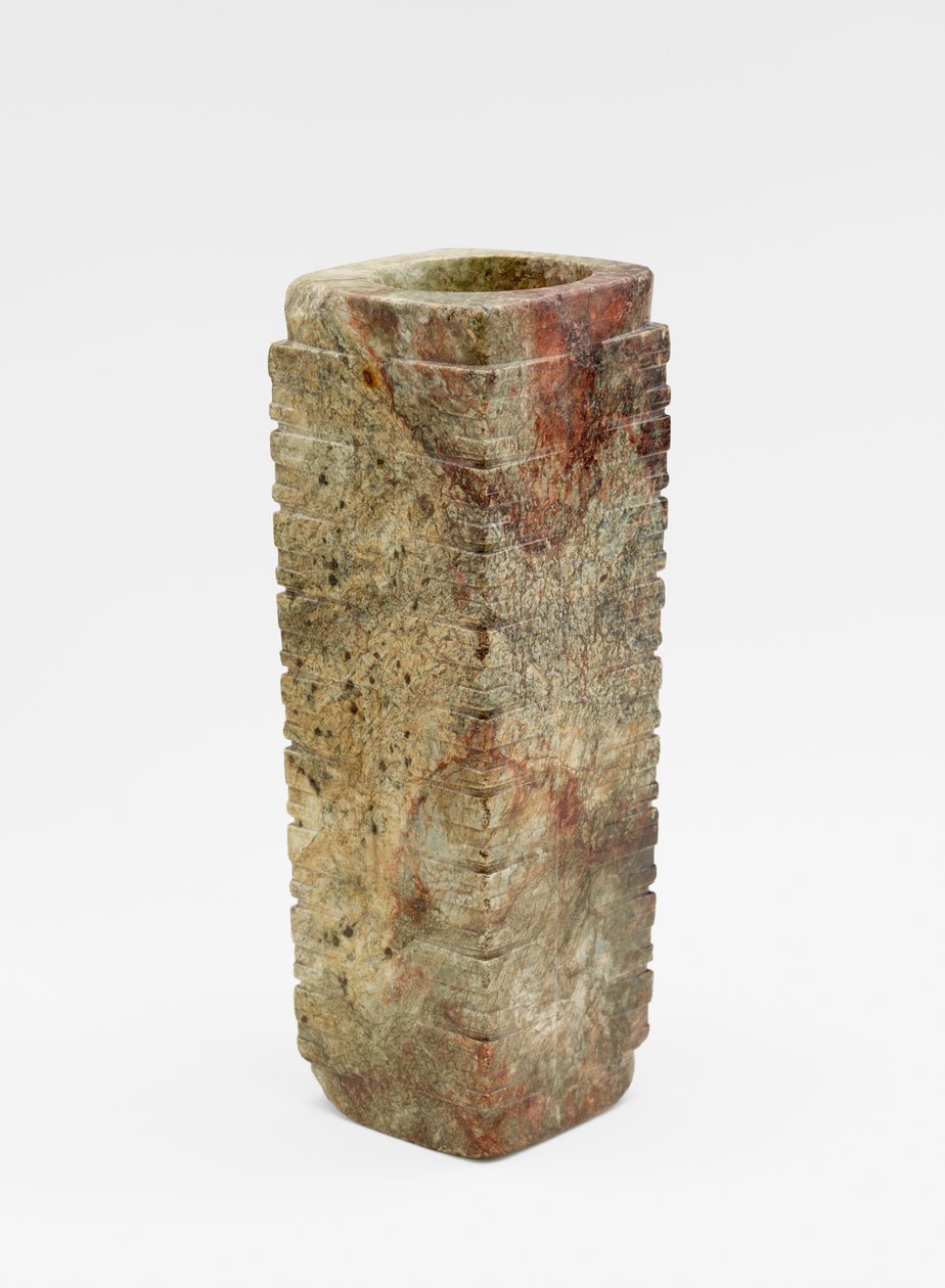 Kilenc rétegű cső (cong 琮) maszkokkal, Kr.e. 3300-2250 (jáde, nefrit) alkotó: Liangzhu culture