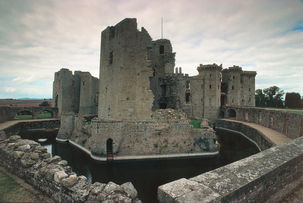 Raglan Castle, Monmouthshire, Dél-Wales, Egyesült Királyság (fotó) alkotó: Unbekannt Unbekannt