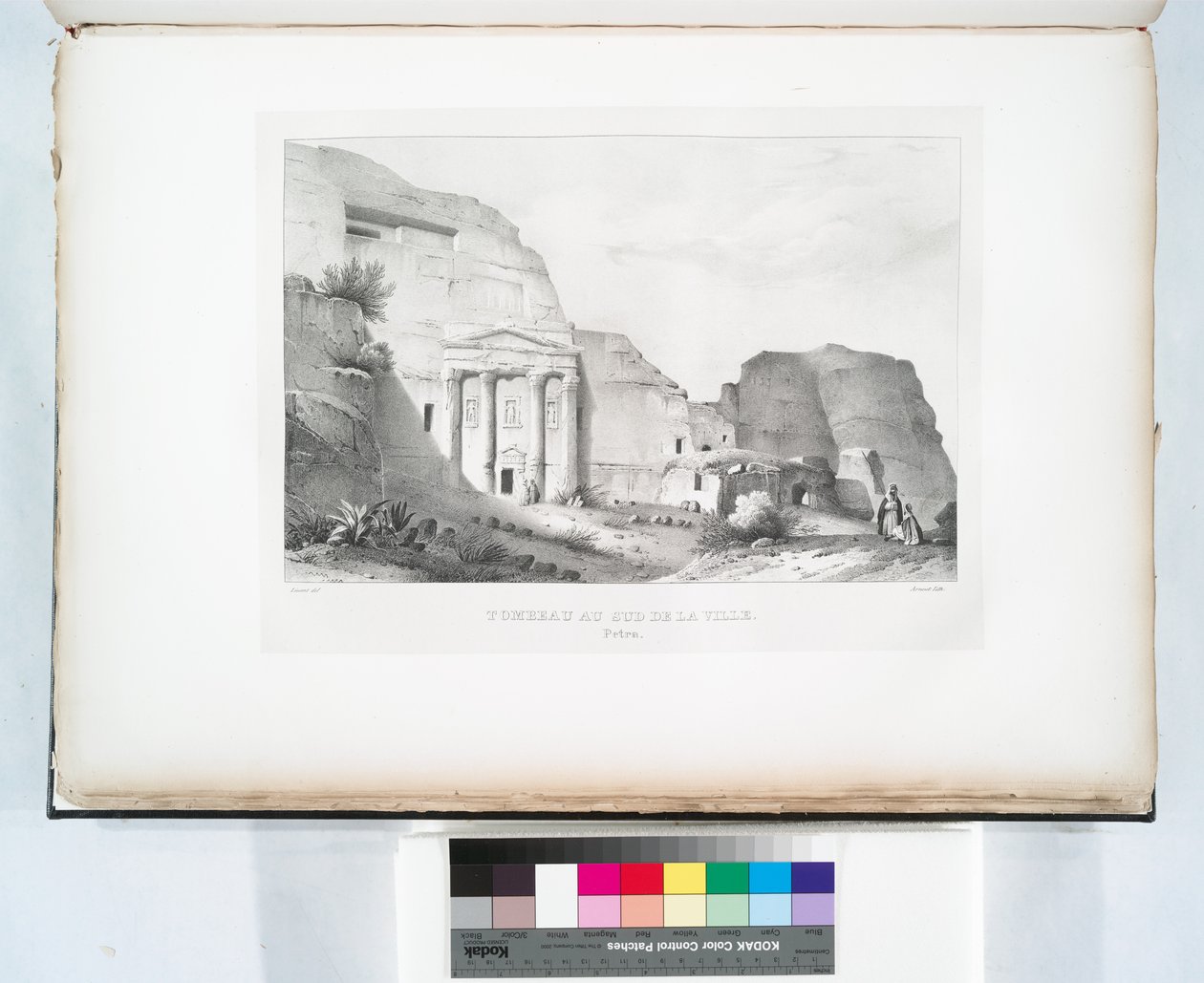 Sírja a város déli részén, Petrában alkotó: Linant (Linant Pasha) Bellefonds