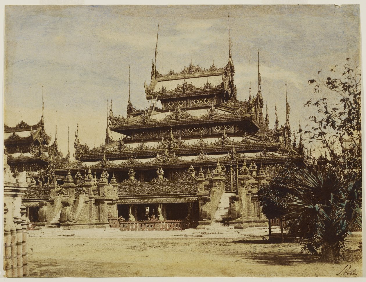 Amerapoora: Maha-Too-Lo-Bounghian Kyoung, 1855 (albumin nyomat egy viaszos papírnegatívról, akvarellel színezve) alkotó: Linnaeus Tripe