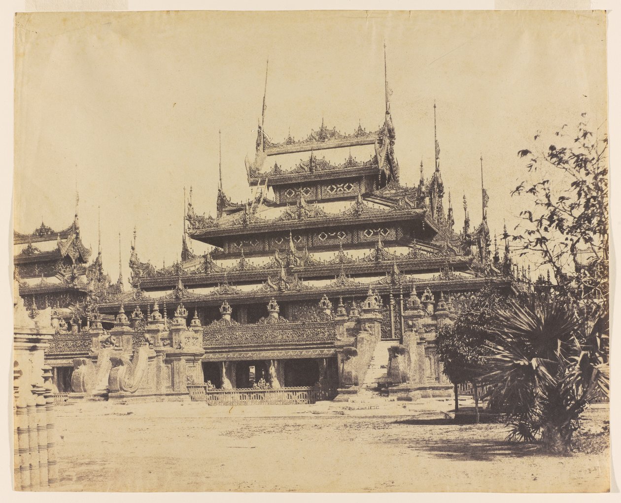 Amerapoora. Maha-Too-Lo-Bounghian Kyoung, 1855 (albuminnyomat viaszos papírnegatívról) alkotó: Linnaeus Tripe