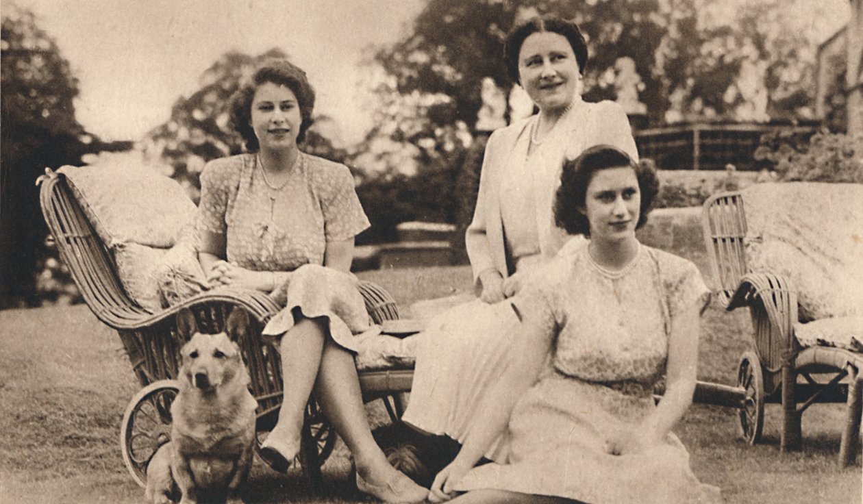 Őfelsége a királynő a királyi hercegnőkkel, 1950. alkotó: Lisa Sheridan