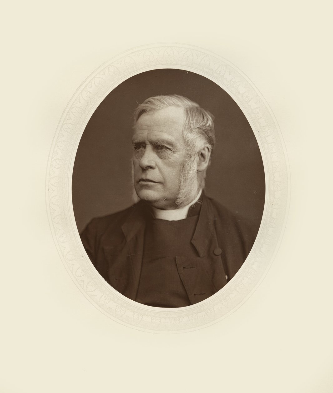 A jobb tiszteletes, James Atlay alkotó: Lock and Whitfield