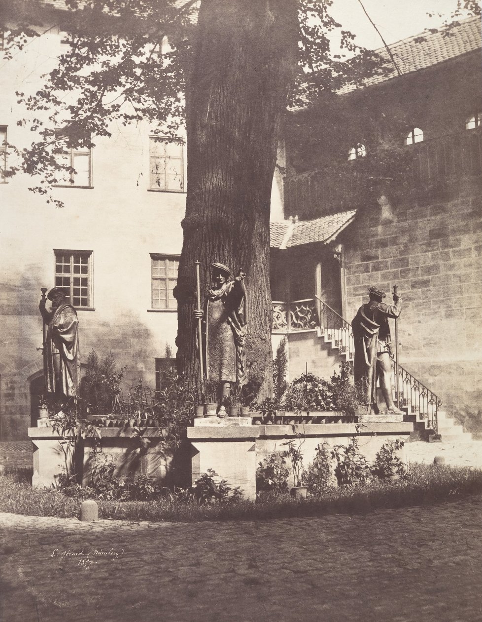 Nürnberg, Birodalmi Burg udvarának beltere, 1857. alkotó: Léon Gérard