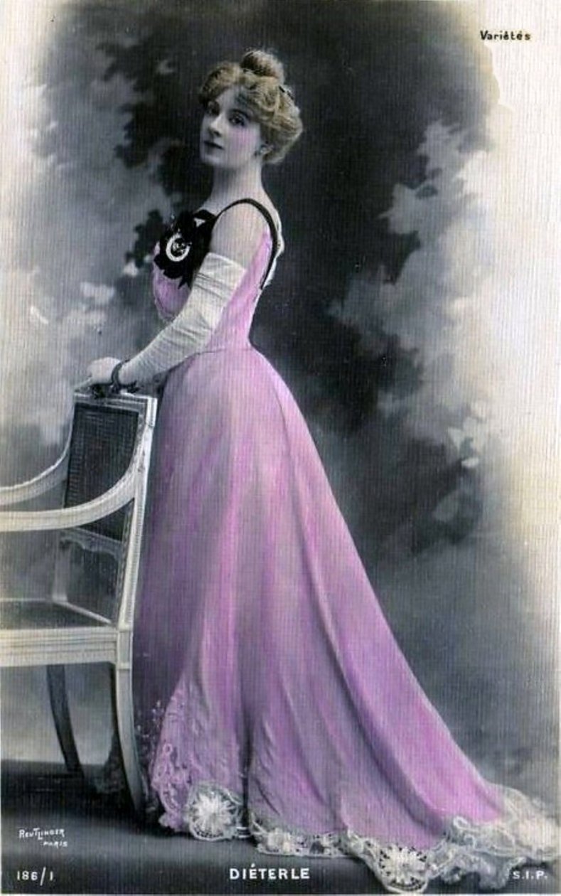 Amelie Dieterle alkotó: Léopold Émile Reutlinger
