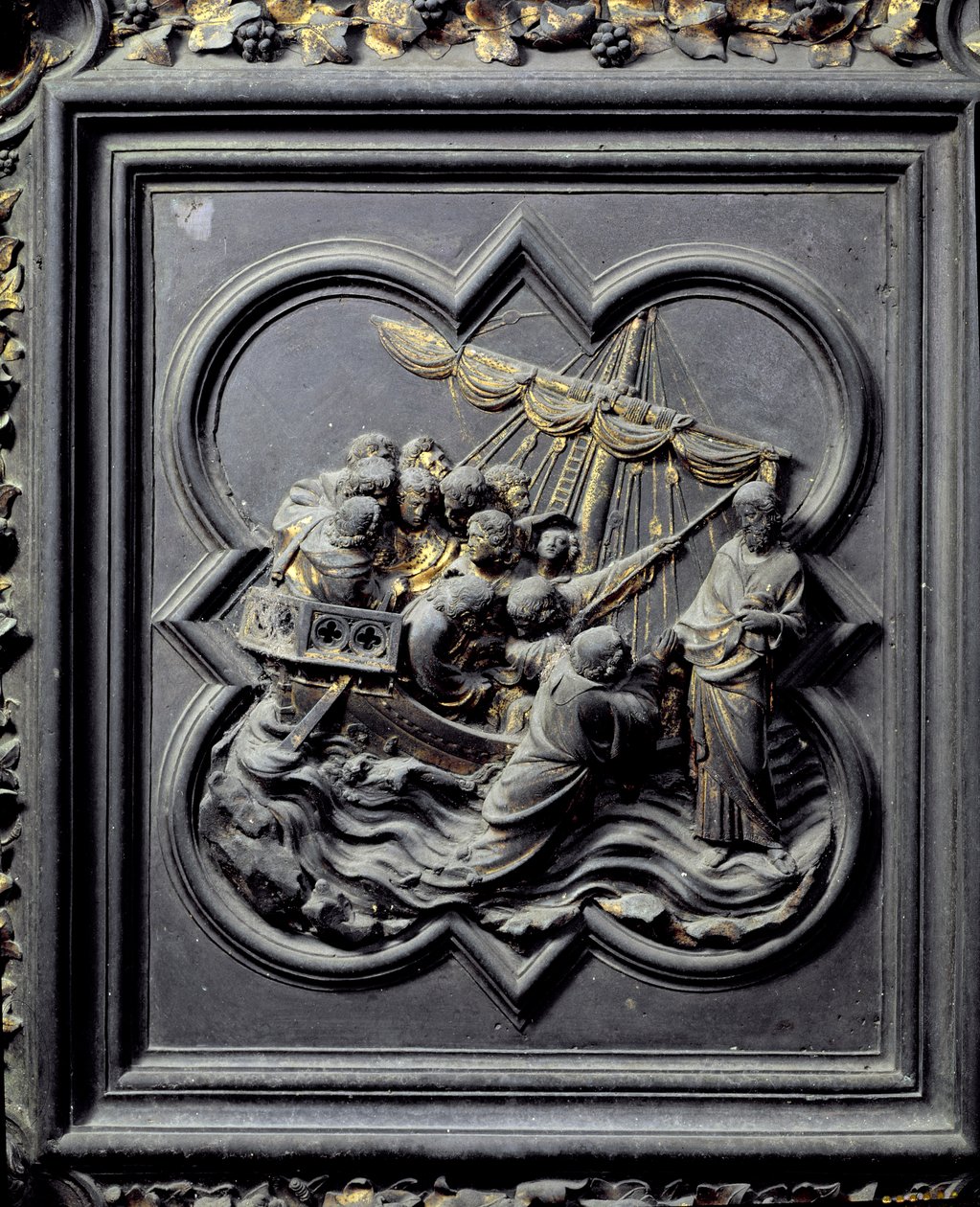 Jézus a vízen jár és megmenti Pétert, a San Giovanni Keresztelőkápolna északi ajtóinak nyolcadik táblája, 1403-24 (bronz) alkotó: Lorenzo Ghiberti