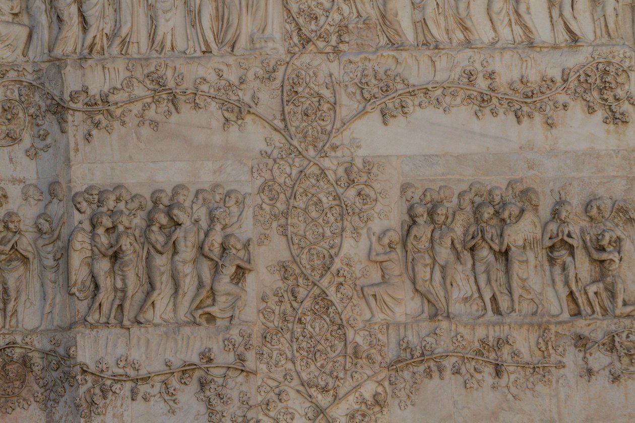 Az utolsó ítélet jelenetei, Apokalipszis történetei, Lorenzo Maitani (1275-1330 előtt) domborművek és asszisztensek, negyedik pillér, Orvieto katedrálisának homlokzata, Umbria, Olaszország alkotó: Lorenzo Maitani