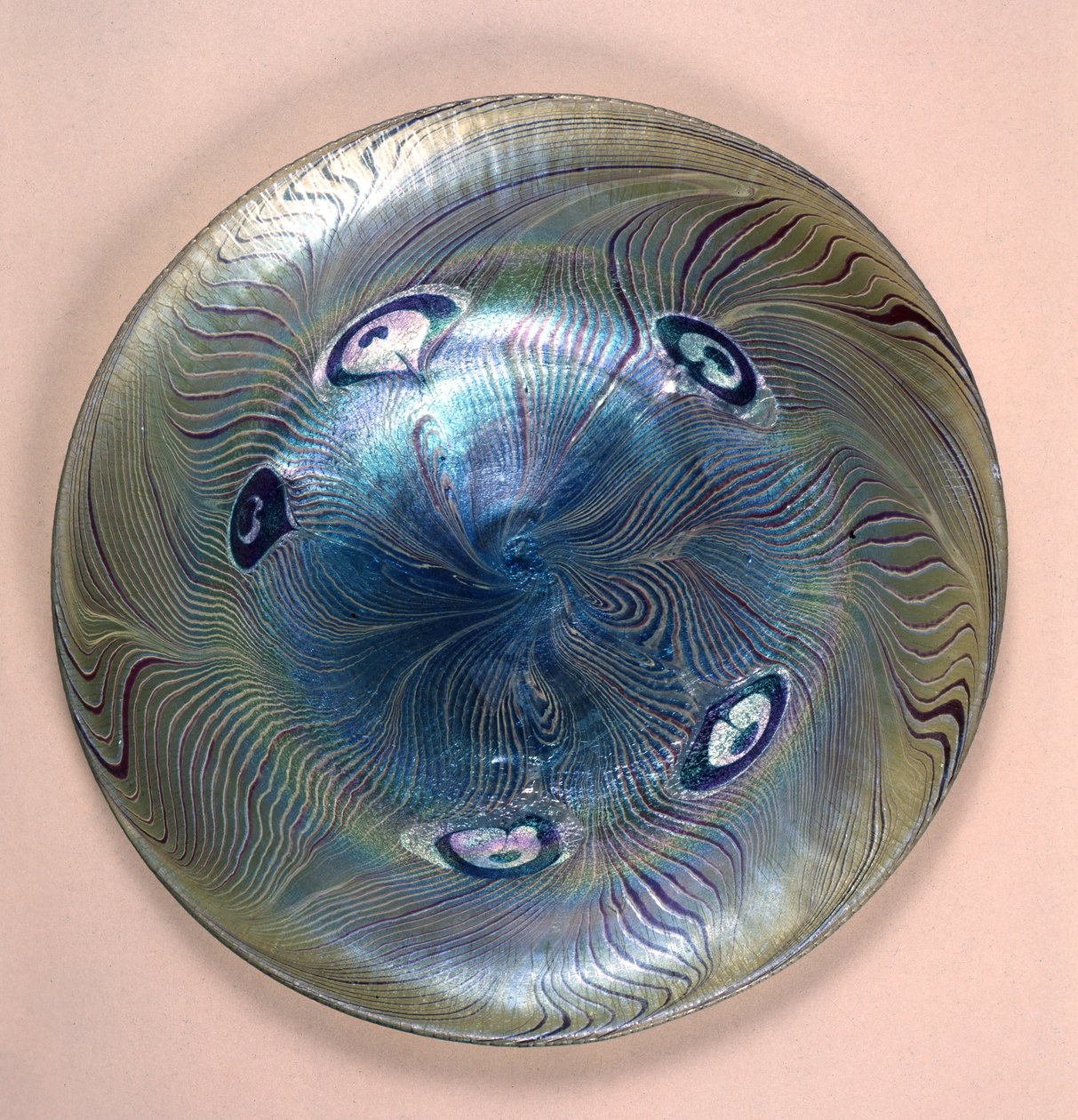 Tiffany favrile lemez, New York, 1902 (üveg) alkotó: Louis Comfort Tiffany