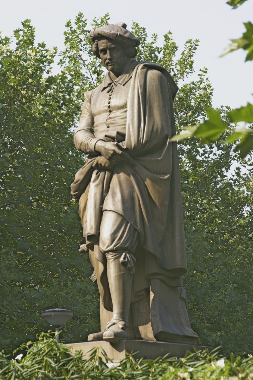 Rembrandt Van Rijn (1606-69) szobra 1852 (bronz) alkotó: Louis Royer