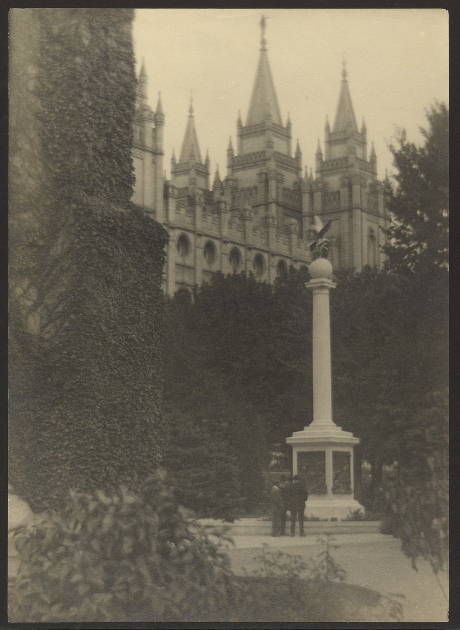 [Cathedral Towers] alkotó: Louis Fleckenstein