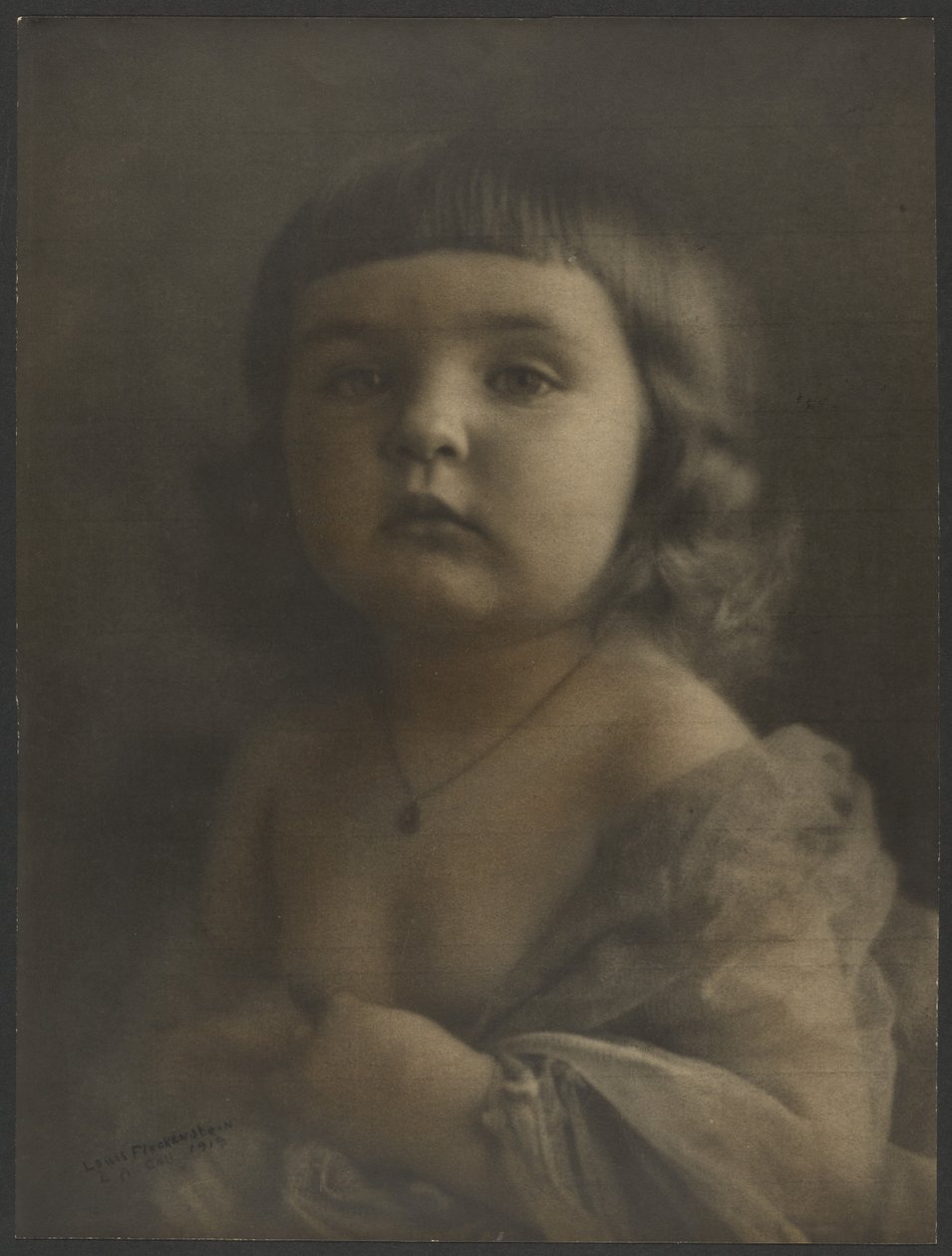 [Gyermekportré gézben] alkotó: Louis Fleckenstein