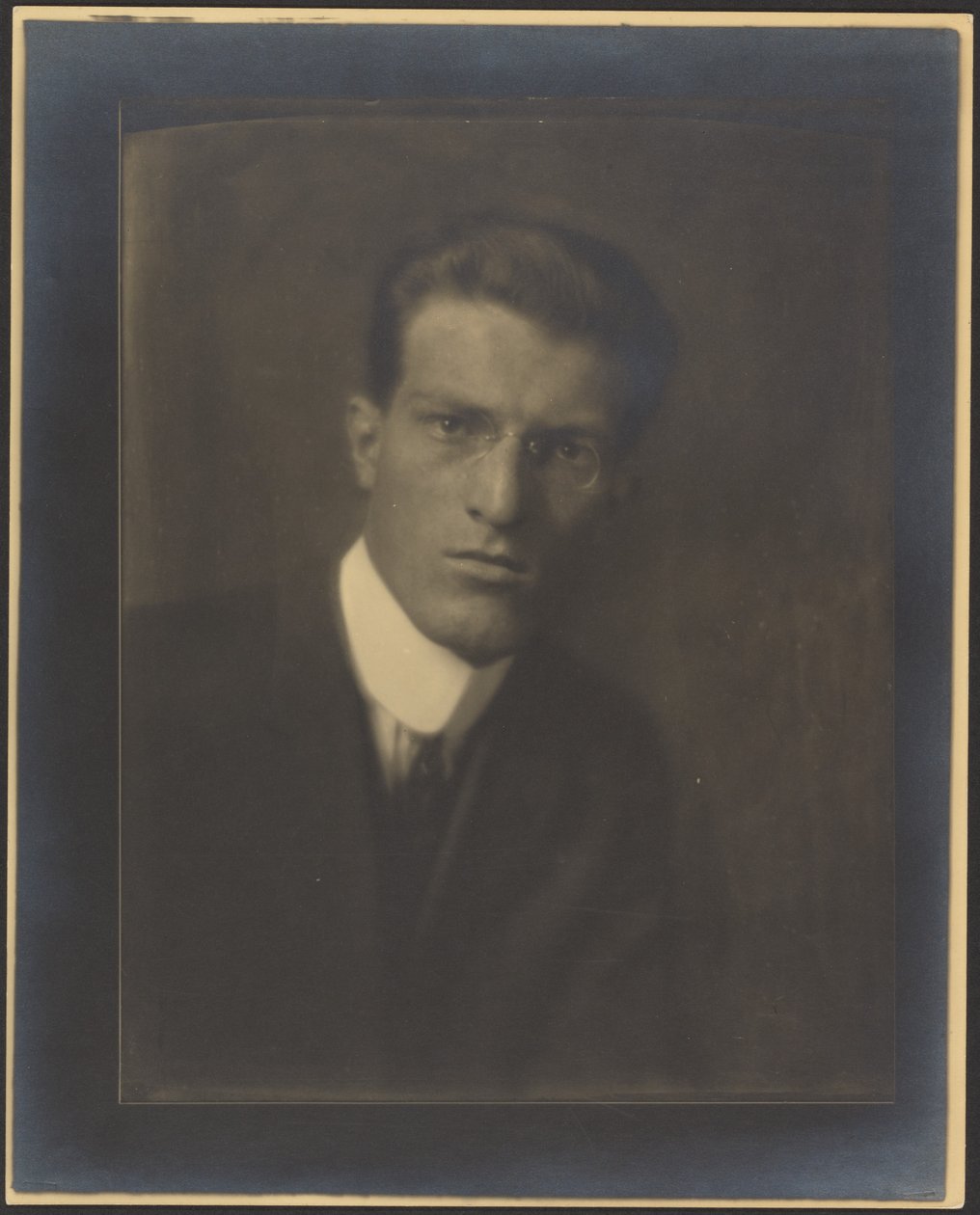 [Magas gallérú férfi portréja] alkotó: Louis Fleckenstein