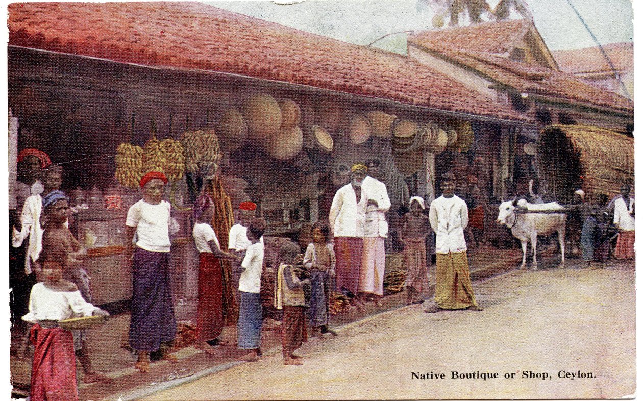 Native Boutique or Shop, Ceylon, 1900-20 körül (kézzel színezett fénykép) alkotó: Ltd. Ceylon Plâté