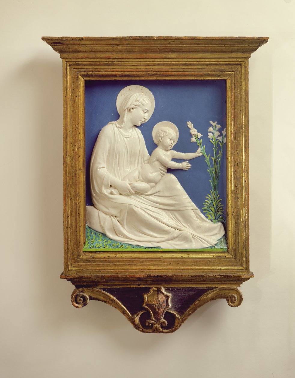 Liliomos Madonna, 1450-60 körül (mázas terrakotta) alkotó: Luca Della Robbia