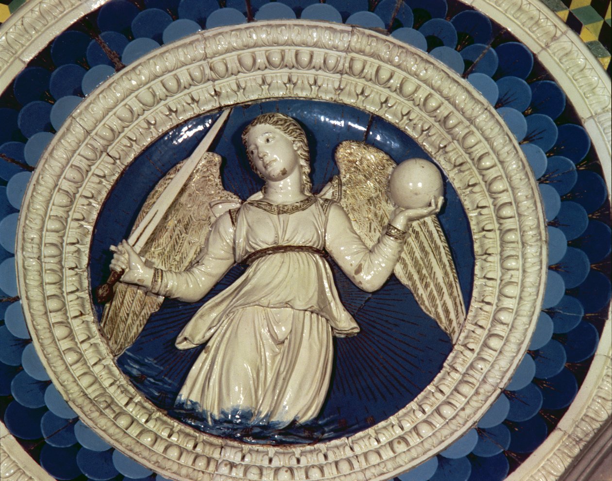 Justice, körkép Portugália bíborosának sírjából, 1460-as évek (mázas terrakotta) alkotó: Luca Della Robbia