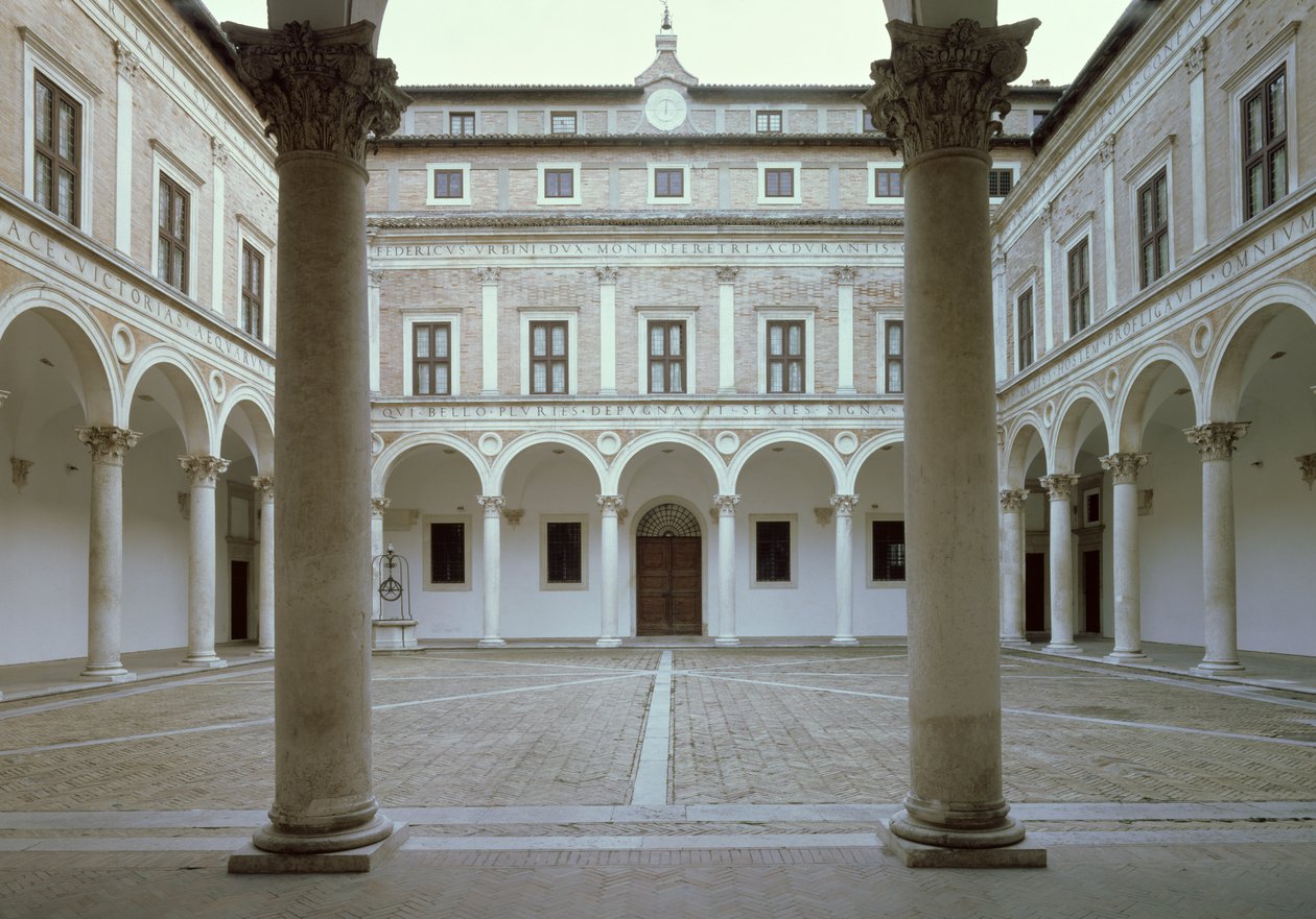 Kilátás a Cortile d