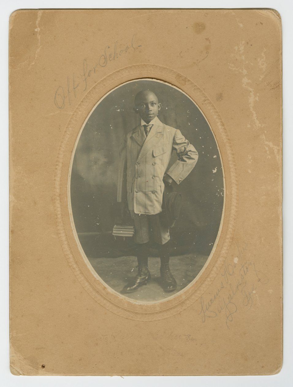 Fénykép Lucius Harperről, ifjabbról iskolába ment, kb. 1910. alkotó: Lucius Harper