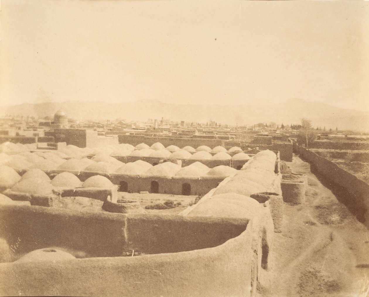 [Arq déli kapuja, Teherán, Irán], 1840-60-as évek. alkotó: Luigi Pesce