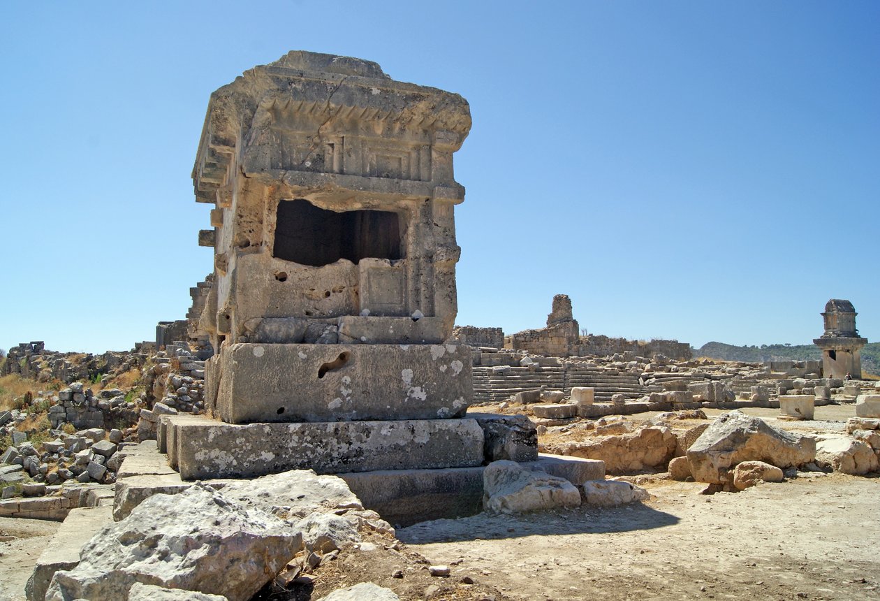 Oszlopos sír, Xanthos, Törökország alkotó: Lycian