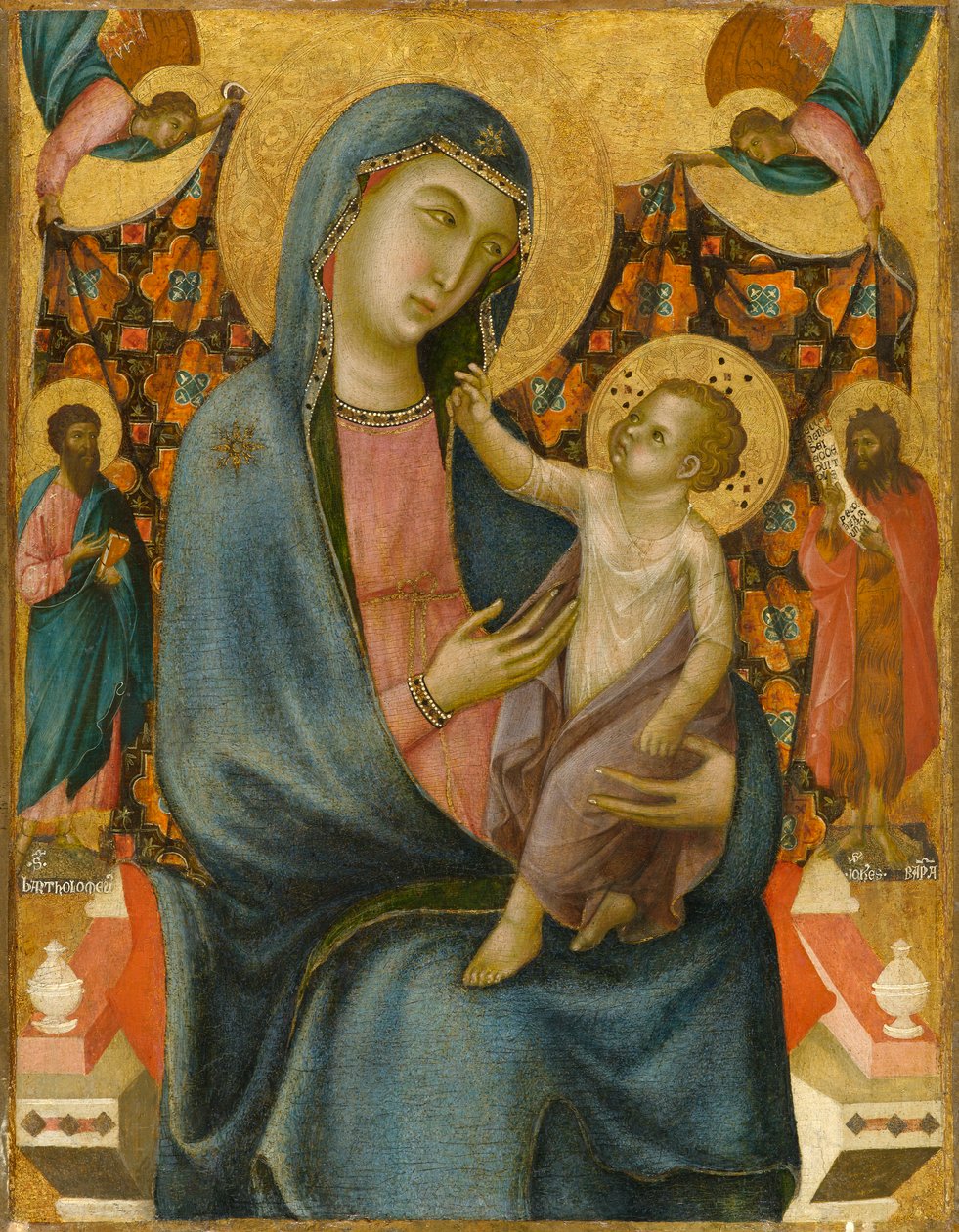Madonna és gyermek Szent Bertalannal és Keresztelő Szent Jánossal, 1320 körül (tempera és aranylevél a táblán, vászonra helyezve) alkotó: Master of San Torpe