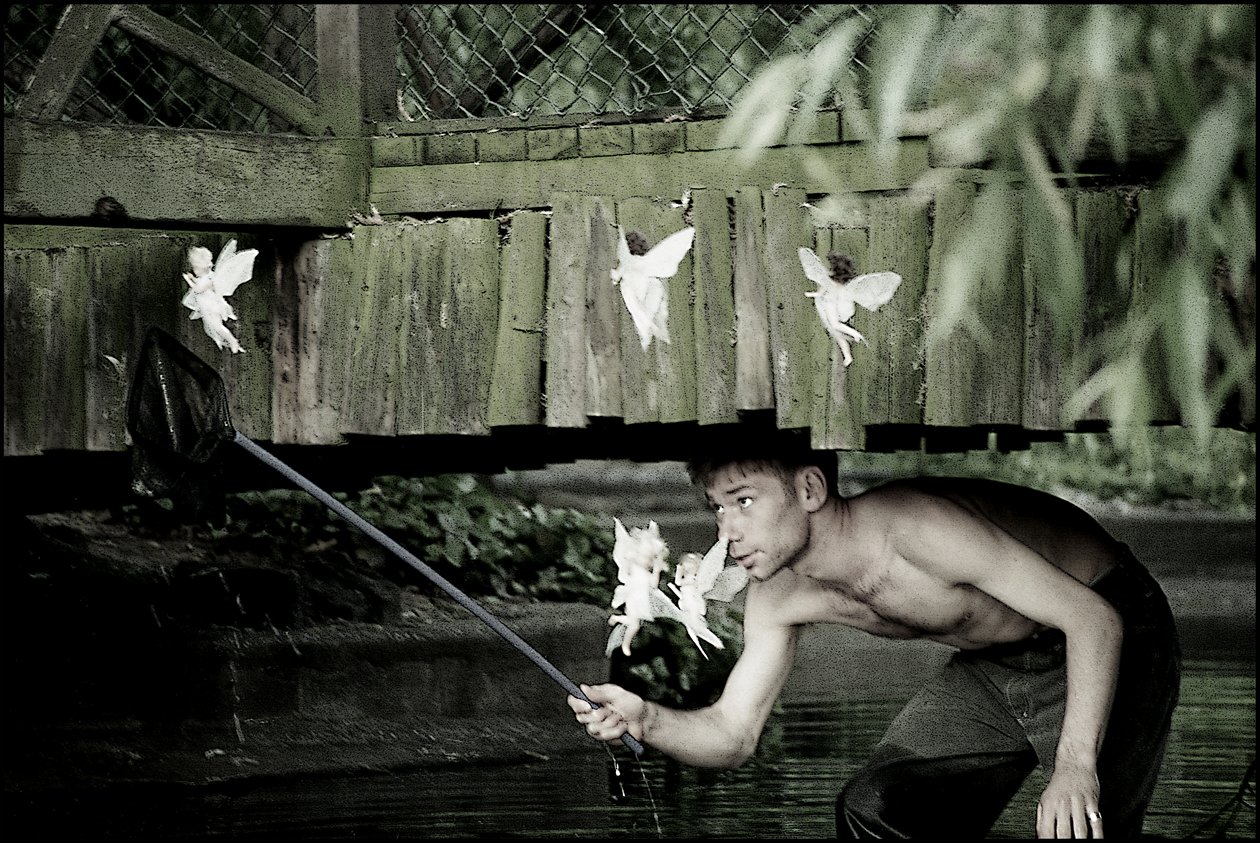 Tündérek elkapása 5 alkotó: Mat Collishaw