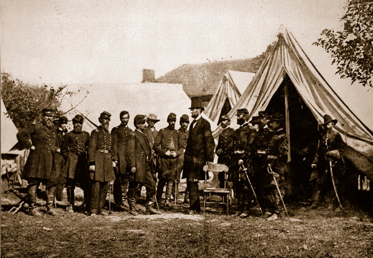 Lincoln elnök látogatása az antietami táborban, 1892. október 4-én (szépia fotó) alkotó: Mathew B. Brady