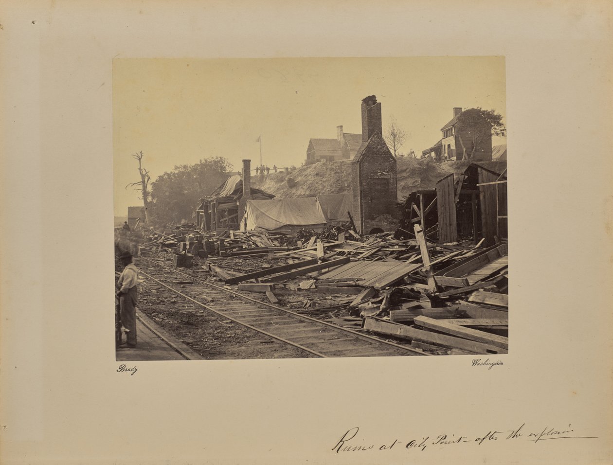 Romok City Pointnál - A robbanás után alkotó: Mathew B. Brady