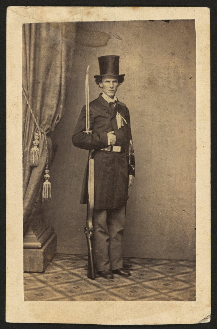 James Henry Lane (1814-1866), politikus és a Kansasi Szabadállam Pártjának vezetője, egészalakos portré, fegyverrel (szépia fotó) alkotó: Mathew B. Brady
