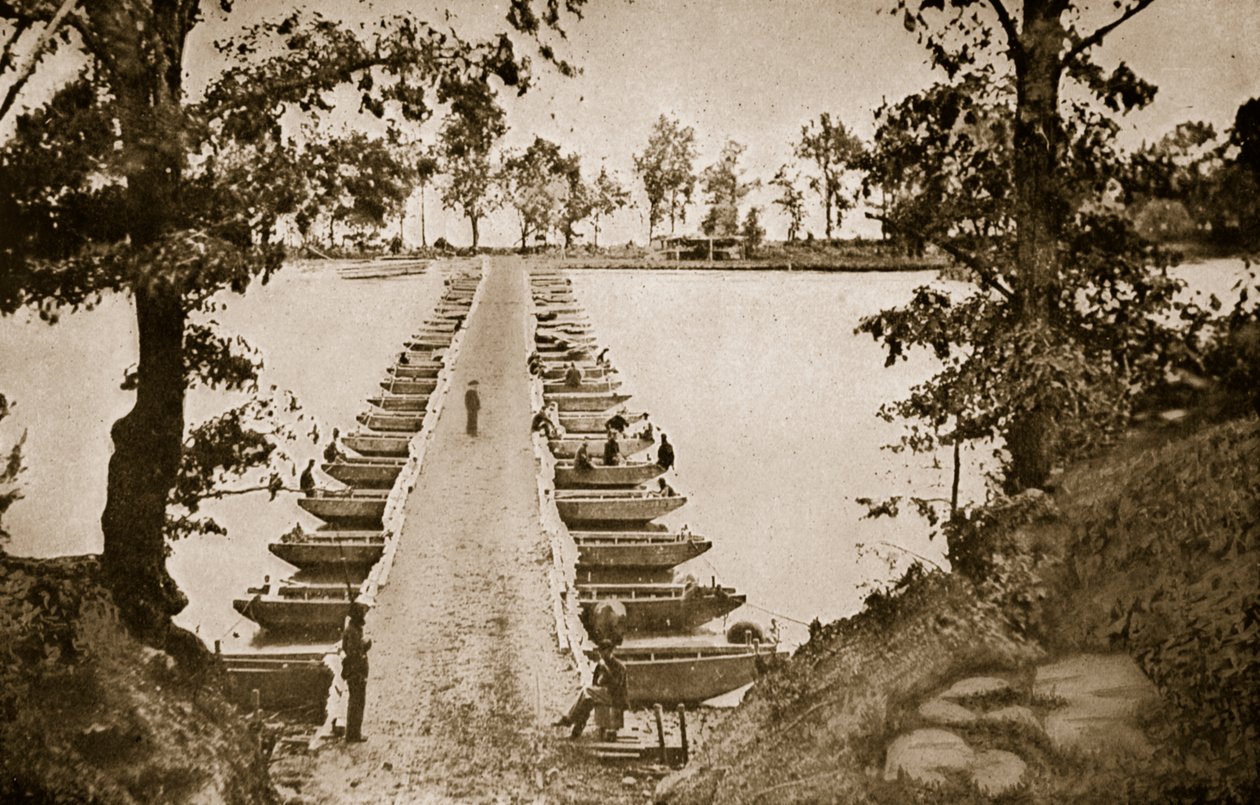 Pontonhíd a mély alján a Jamesen, 1861-65 alkotó: Mathew B. Brady