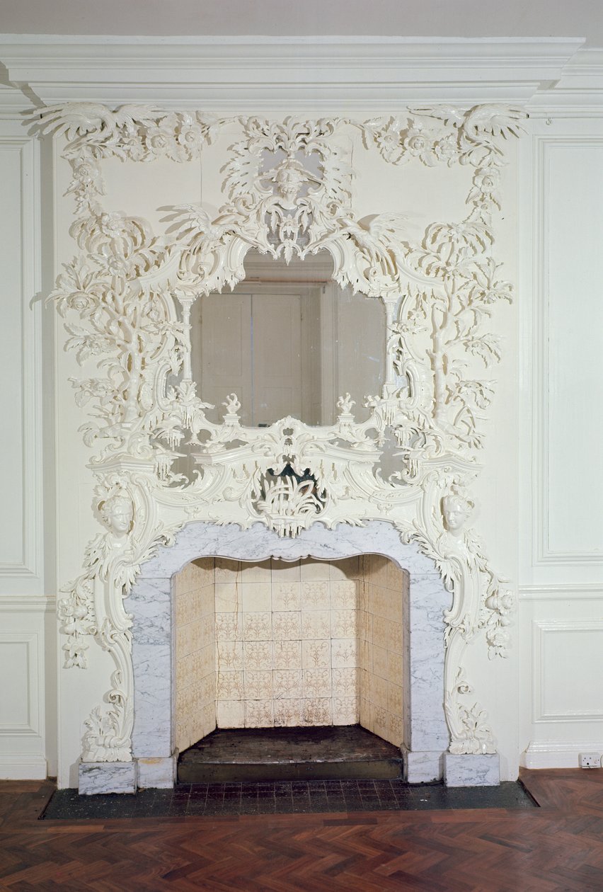 Kandalló, 1752 (faragott fa és márvány üveggel) alkotó: Matthias Lock