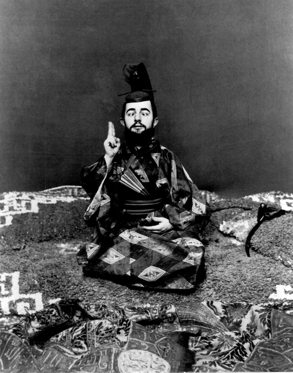 Henri de Toulouse-Lautrec japán ruhában, 1892 körül. alkotó: Maurice Guibert