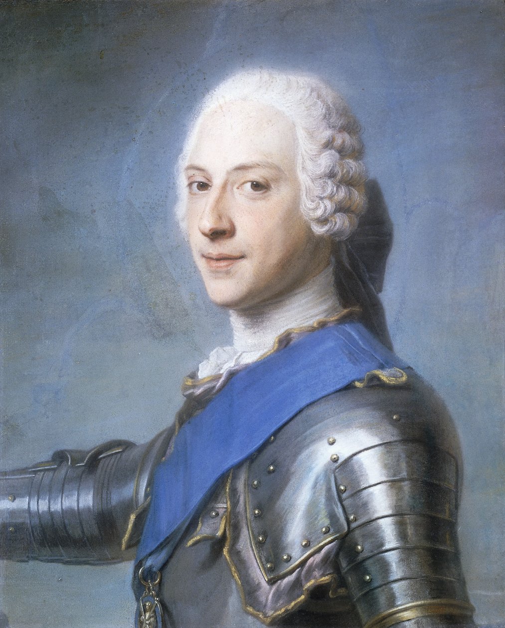 Charles Edward Stuart herceg portréja, mellhossza, profilban balra, feje előre fordítva, jobb karja felemelt, alkotó: Maurice Quentin de La Tour