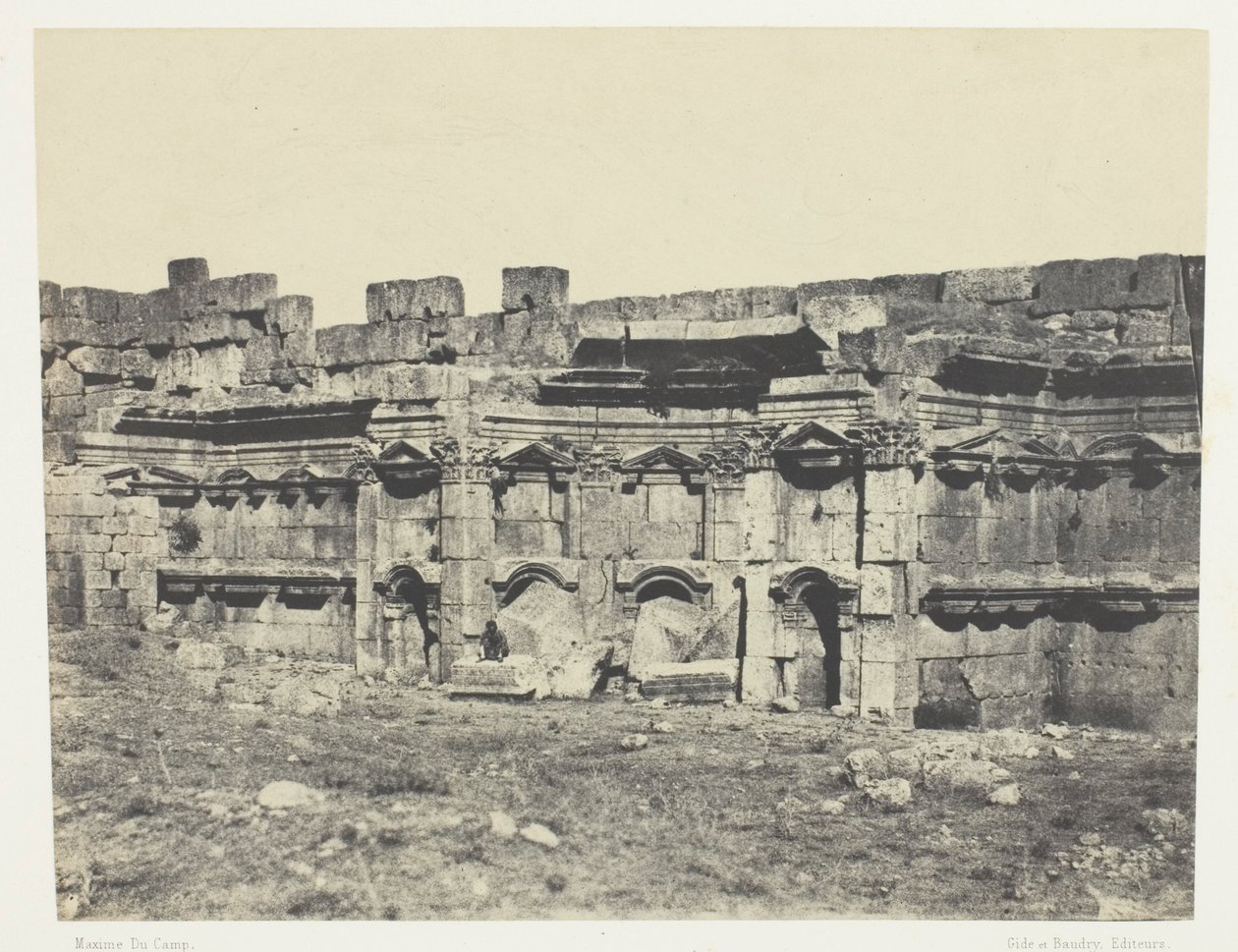 Baalbeck, a Nap és Jupiter templomának belső része; Szíria alkotó: Maxime Du Camp