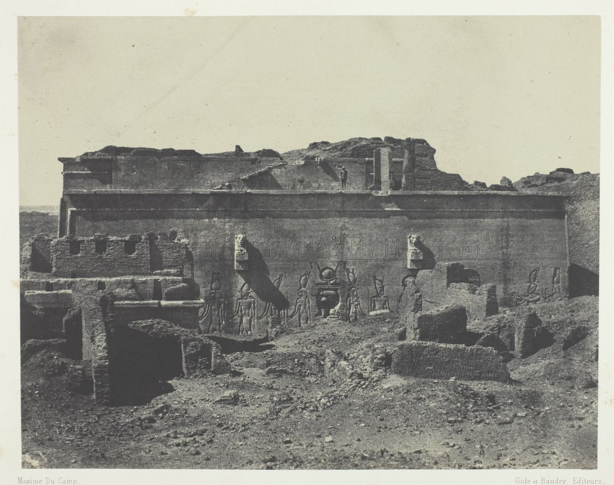 Hátsó homlokzat, Dendera nagy temploma (Teutyres), Felső-Egyiptom alkotó: Maxime Du Camp