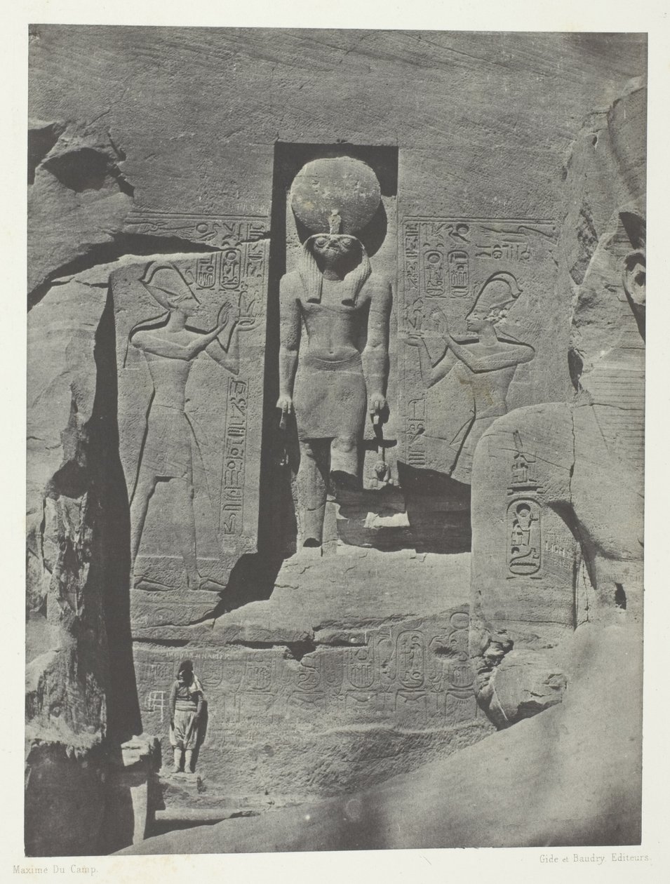 Ibsamboul, Szobrok a núbiai Phré szpéosz bejáratából, Núbia, 105. tábla az "Egypte, Nubie, Palestine et Syrie" című albumból (1852). alkotó: Maxime Du Camp