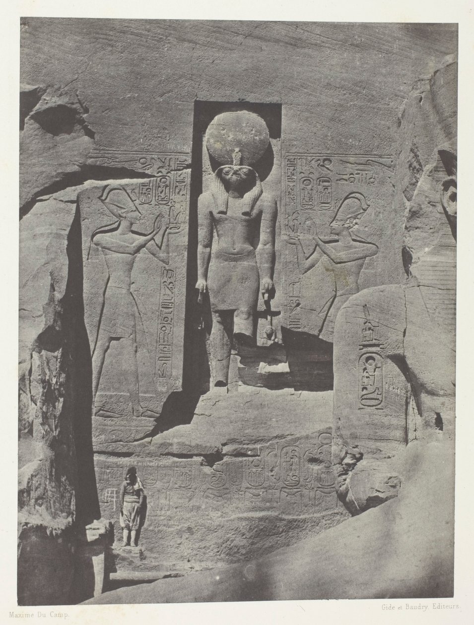 Ibsamboul, Szobrok a núbiai Phré szpéosz bejáratából, Núbia, 105. tábla az "Egypte, Nubie, Palestine et Syrie" című albumból (1852). alkotó: Maxime Du Camp