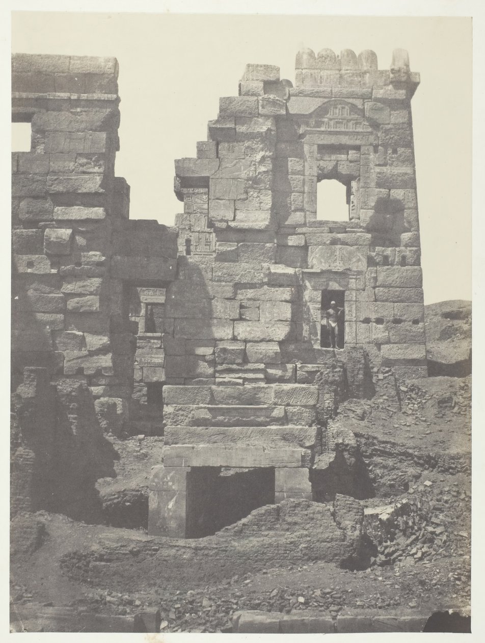 Medinet-Habou, Ramses-Méiamoun Gyneceum északi homlokzata, Théba, 184951. alkotó: Maxime Du Camp