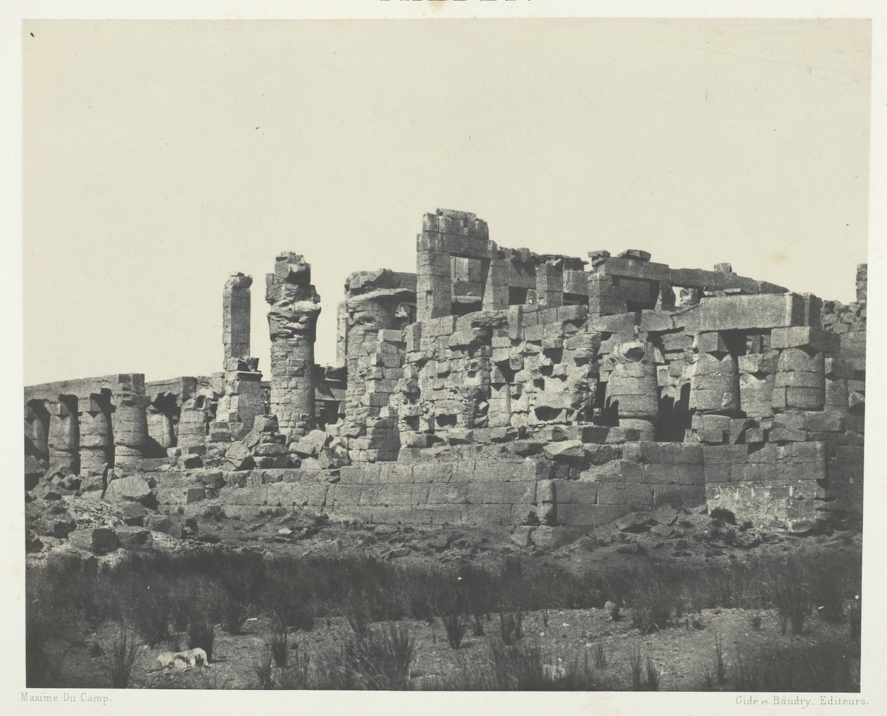 Karnak-palota, Hypostyle Hall, Észak-keleti szögből, Théba, 184951, nyomtatva 1852-ben. alkotó: Maxime Du Camp