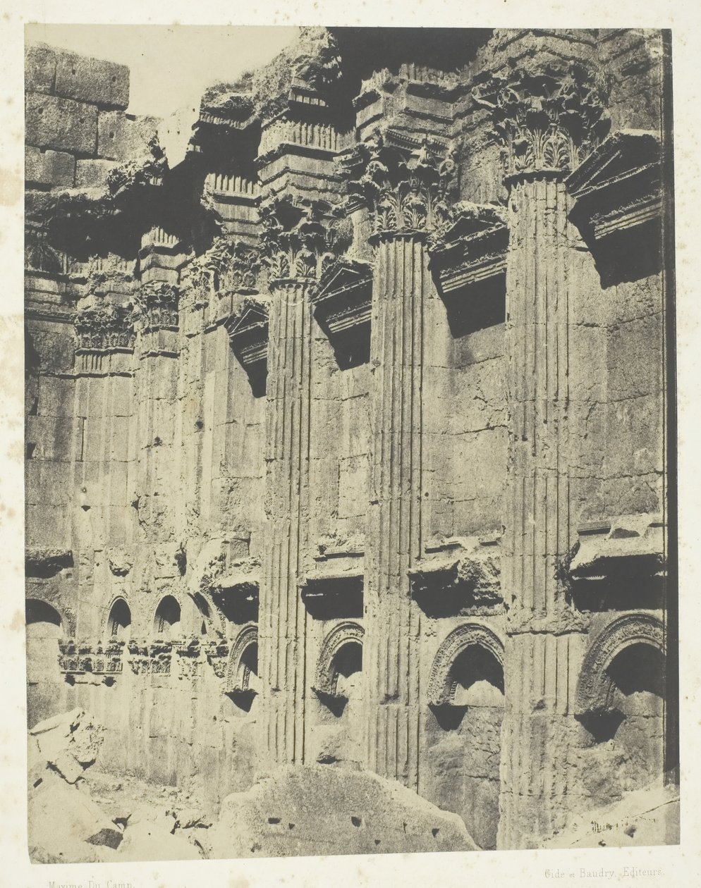 Jupiter temploma Baalbeck Heliopolisban, Naos belseje, Szíria, 184951, nyomtatva 1852. alkotó: Maxime Du Camp