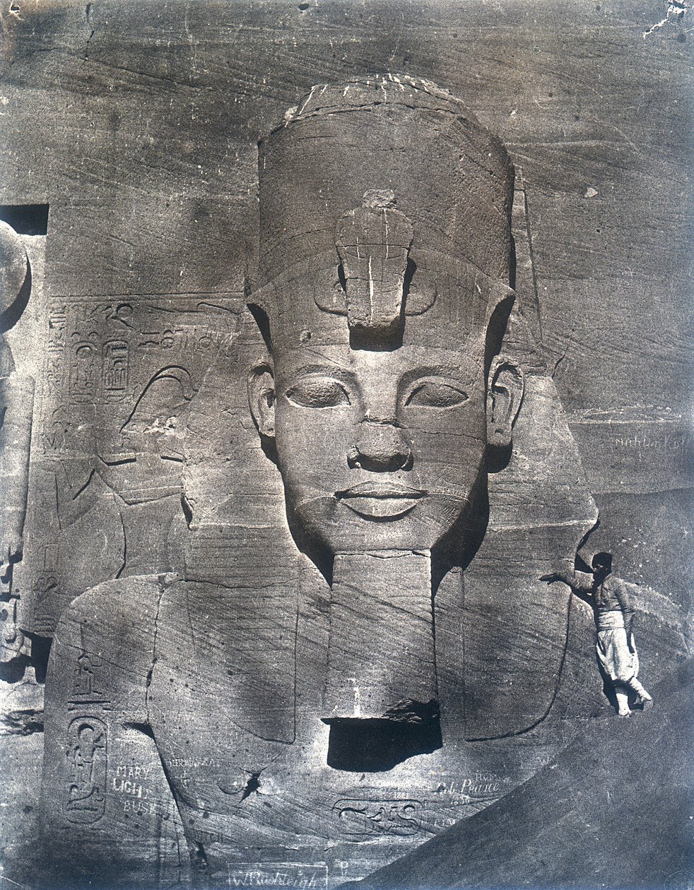 II. Ramszesz kolosszális szobra, 1852 alkotó: Maxime Du Camp
