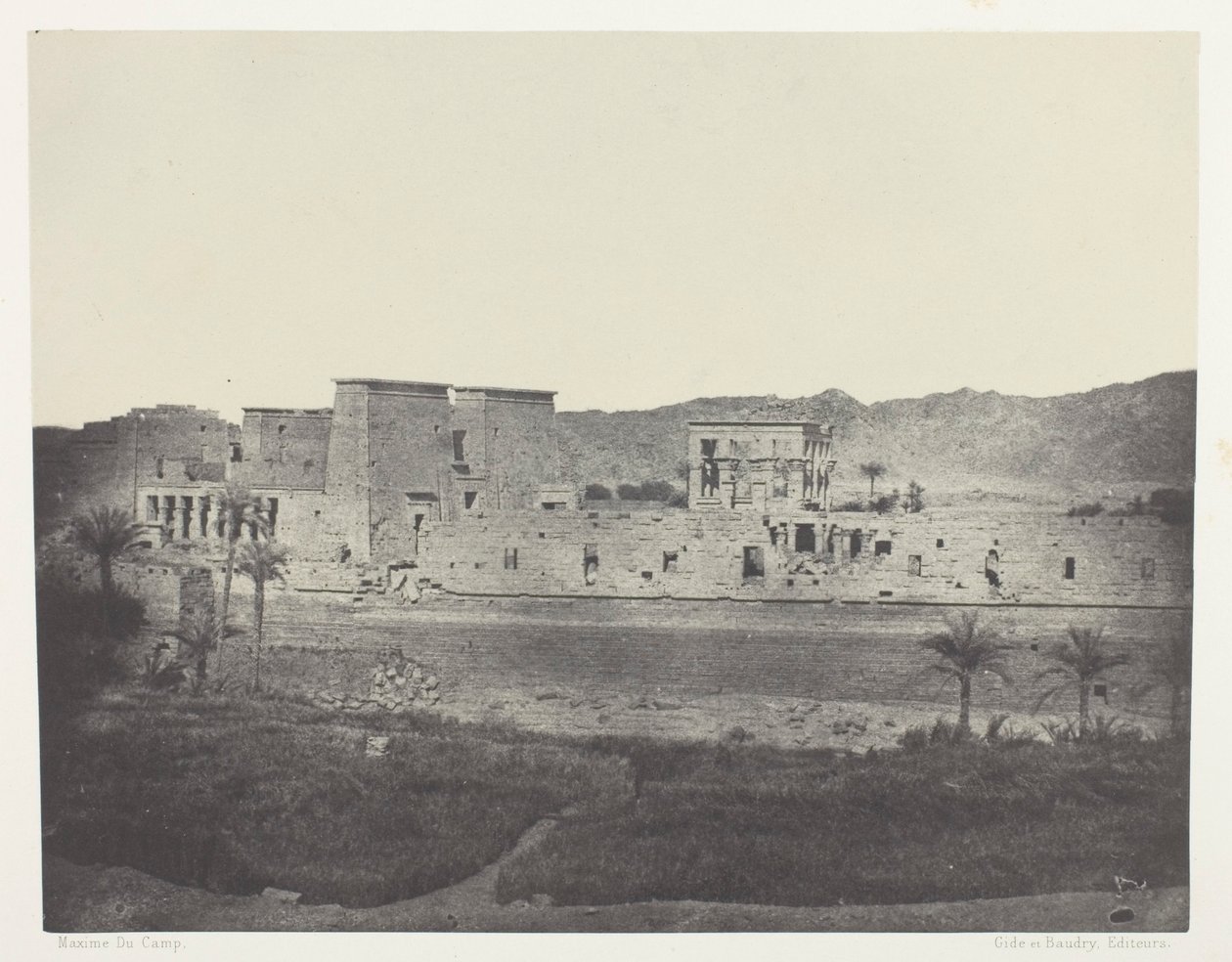 Látkép Beghé szigetéről, nyugatról, Philoe; Núbia, 68. tábla az "Egypte, Nubie, Palestine et Syrie" albumból (1852). alkotó: Maxime Du Camp