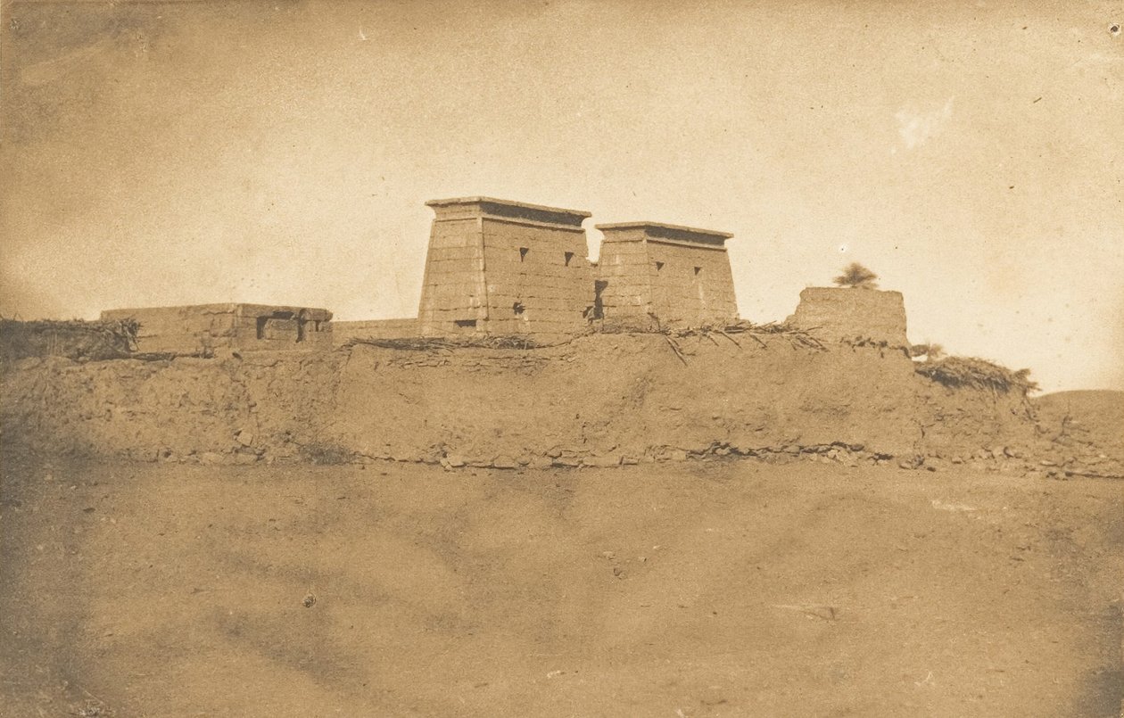 Kilátás a Khons-templom pilonjaira és Karnac falu egy részére, 1849-50. alkotó: Maxime Du Camp