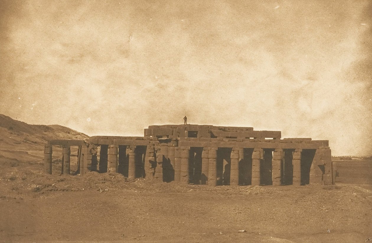 Általános nézet a Rhamesseum romjairól, a thébai oszimandiai sírnál, 1849-50. alkotó: Maxime Du Camp
