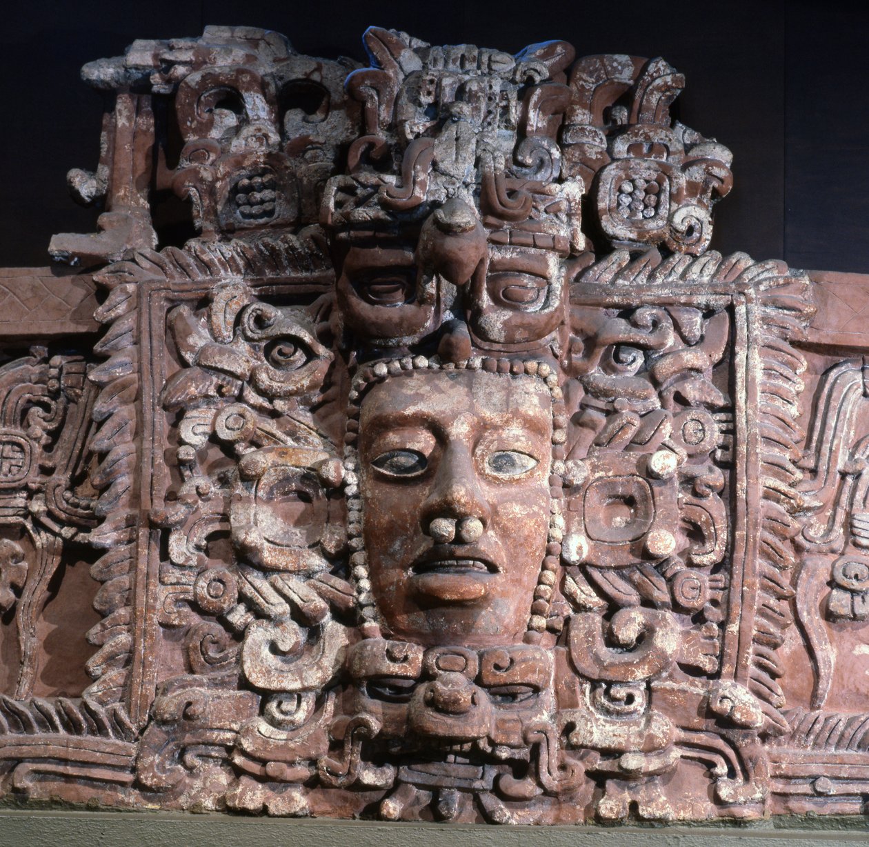 Mascaron, Campeche államból, Mexikóból, kora klasszikus korszak (stukkó) alkotó: Mayan