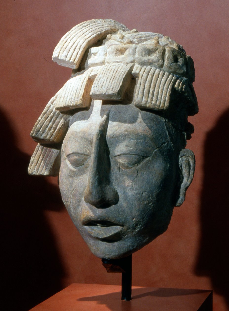 Pacal, Palenque királyának arcképe a Feliratok templomából (stukkó) alkotó: Mayan