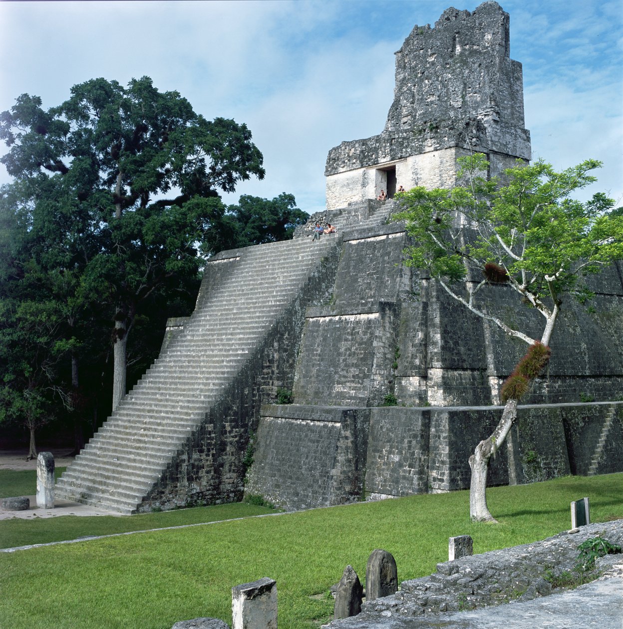 2. templom, késő klasszikus időszak (i.sz. 600-900) alkotó: Mayan