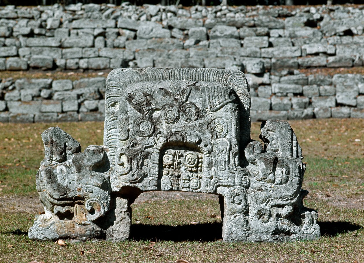 A G oltár látképe, Kr.u. 7-8. század alkotó: Mayan