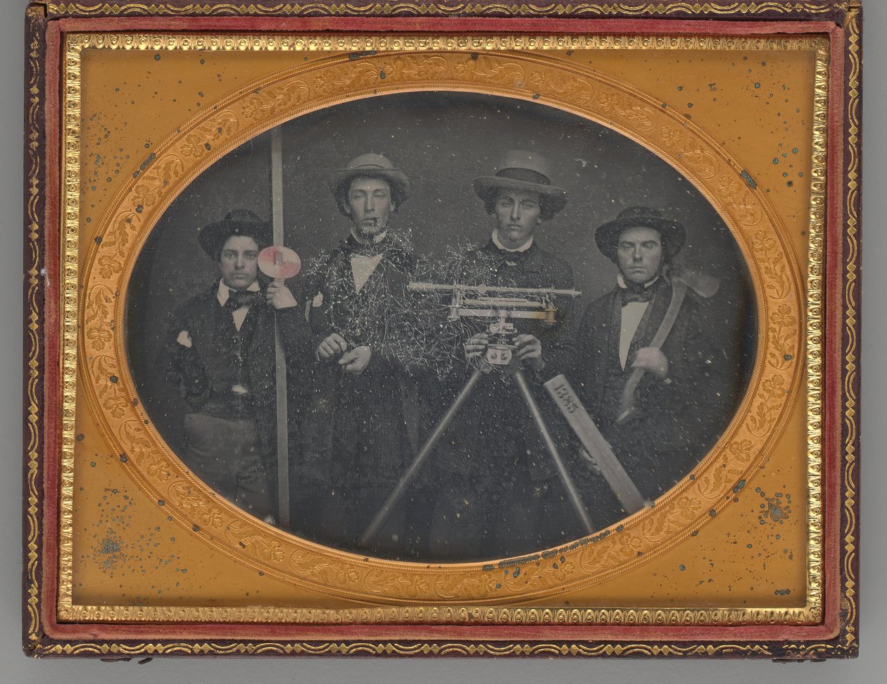 Névtelen Földmérők csoportportréja, 1855. alkotó: McDonell and Co.