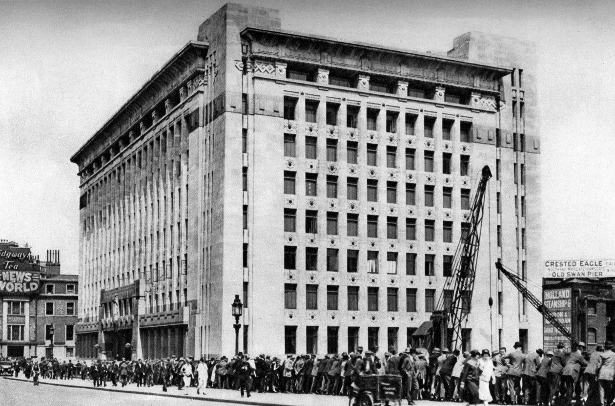 Adelaide House, London, 1926-1927. alkotó: McLeish